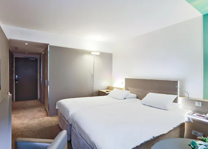 Mercure Vaugirard Porte De Versailles 4* باريس
