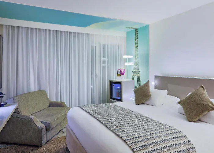 Mercure Vaugirard Porte De Versailles 4* باريس