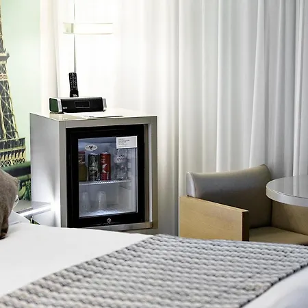 Hotel Mercure Vaugirard Porte De Versailles 4*