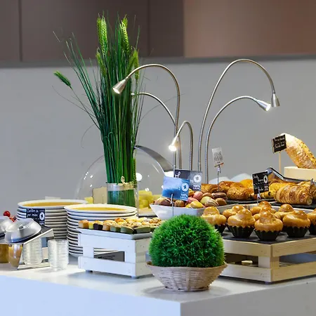 Mercure Vaugirard Porte De Versailles Paryż