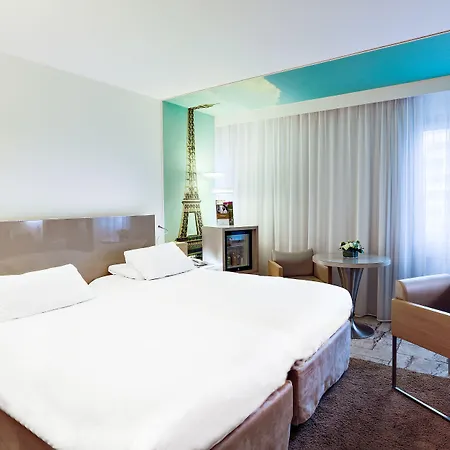 Отель Mercure Vaugirard Porte De Versailles Париж