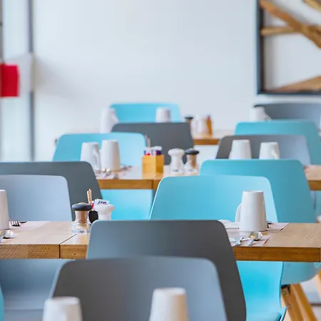 Hotel Mercure Vaugirard Porte De Versailles 4*