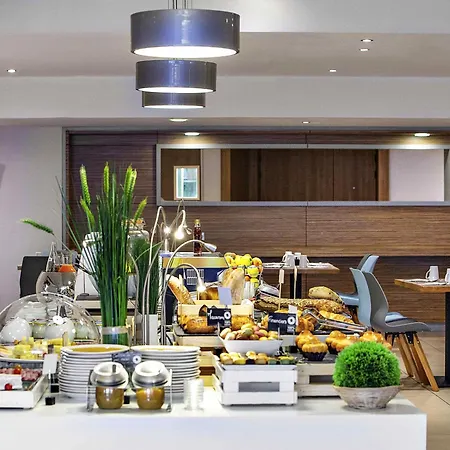 メルキュール ヴォージラール ポルト ドゥ ベルサイユ パリ