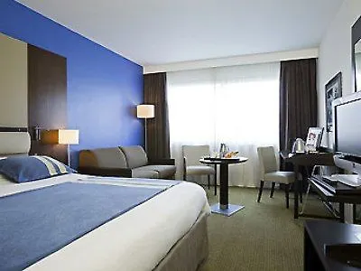 Hotel Mercure Vaugirard Porte De Versailles 4*