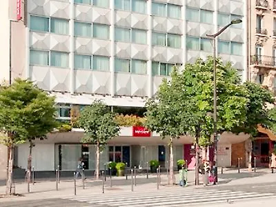 Hotel Mercure Vaugirard Porte De Versailles 4*