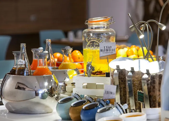 머큐어 보지라르 포르트 드 베르사유 호텔 파리