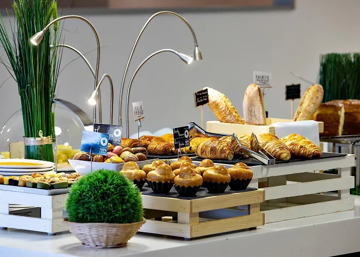 머큐어 보지라르 포르트 드 베르사유 파리