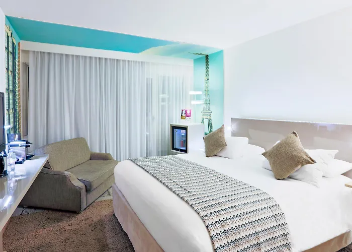 머큐어 보지라르 포르트 드 베르사유 4*