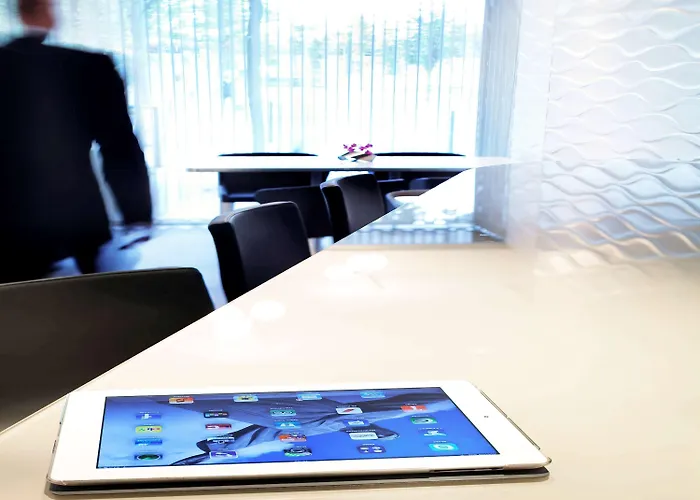 머큐어 보지라르 포르트 드 베르사유 호텔 파리