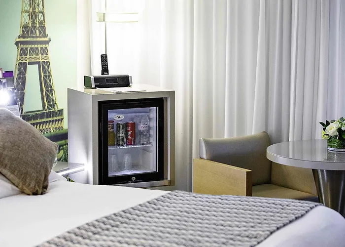 머큐어 보지라르 포르트 드 베르사유 4*