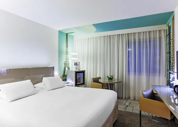 머큐어 보지라르 포르트 드 베르사유 호텔 파리