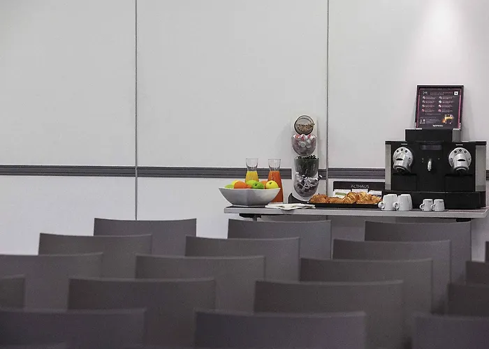 머큐어 보지라르 포르트 드 베르사유 4* 파리