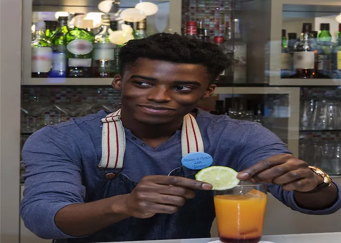 머큐어 보지라르 포르트 드 베르사유 파리