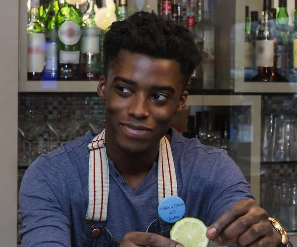 머큐어 보지라르 포르트 드 베르사유 호텔