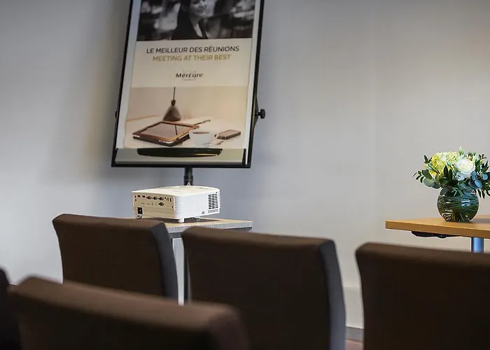 호텔 머큐어 보지라르 포르트 드 베르사유