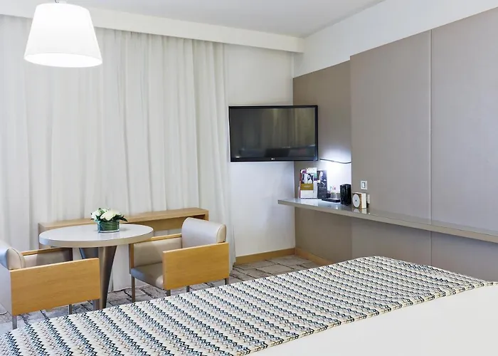 Hotel Mercure Vaugirard Porte De Versailles