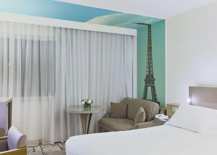 メルキュール ヴォージラール ポルト ドゥ ベルサイユ